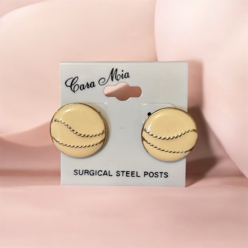 Cream Earrings
